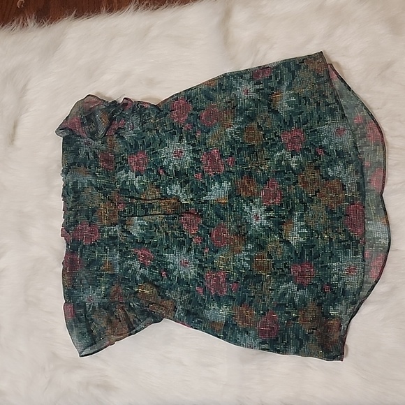 Shirt - Picture 3 of 4